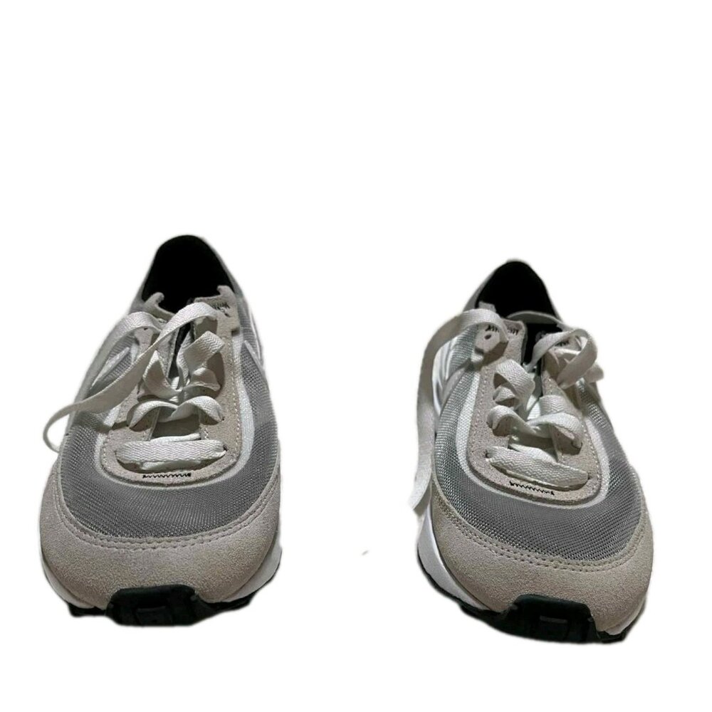 Nike Waffle One Size 2.5y‎ Summit White Sneakers Boys DC0481-100